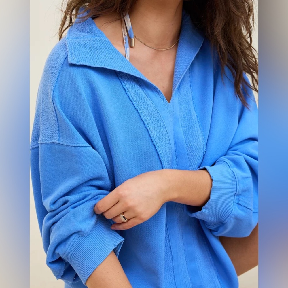 Aerie Starry Skies Oversized V- Neck Sweatshirt Blue - Picture 2 of 8